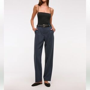 Abercrombie & Fitch Quinn Tailored Straight Pant